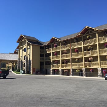 St. Mary Lodge & Resort - Hotels Near Me - Glacier, Montana St. Mary Lodge & Resort - Hotels Near Me - Glacier, Montana