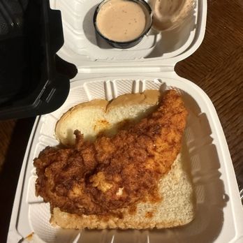 B's Hot Chicken - Single chicken tender - Fast Food Near Me - Kent, Washington
