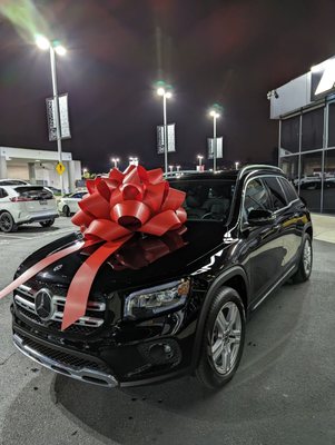 MERCEDES-BENZ OF WEST COVINA SALES SHOWROOM - Updated February 2026
