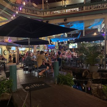 Down the Hatch Maui - Dining area - Seafood Near Me - Lahaina, Hawaii