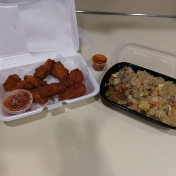 Red Basil - Thai Chicken Wings and Pineapple Fried Rice with Beef and Crispy Pork - Thai Near Me - Rutherford, New Jersey