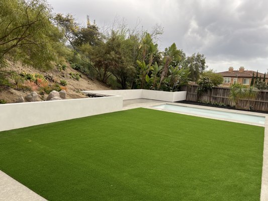 Artificial Turf - Here at Gommi Bros Landscaping we pride ourselves in quality work, efficiency and professionalism. We do everything whether it is paving your driveway, installing artificial turf or creating beautiful fencing for your home! Book with us today.