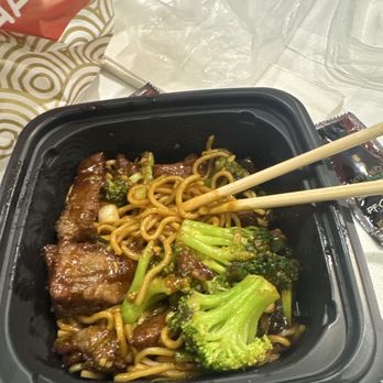 P.F. Chang's - Plate of noodles and beef and Beef with Broccoli lunch special. Plate was less than 1/2 way filled!!! Would not recommend. - Chinese Near Me - Fresno, California P.F. Chang's - Plate of noodles and beef and Beef with Broccoli lunch special. Plate was less than 1/2 way filled!!! Would not recommend. - Chinese Near Me - Fresno, California