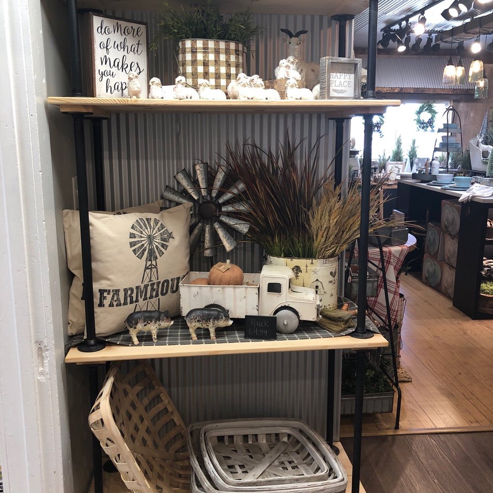 The Red Poppy - Farmhouse - Home Decor Near Me - Berlin, Ohio The Red Poppy - Farmhouse - Home Decor Near Me - Berlin, Ohio