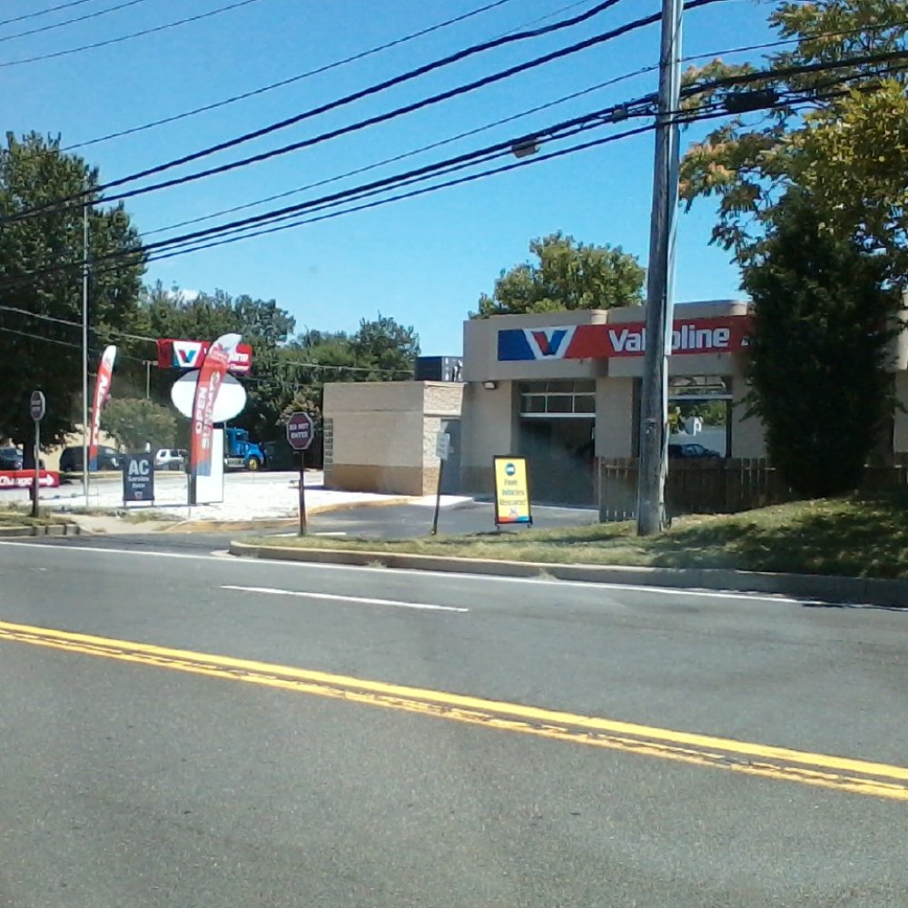 Valvoline Instant Oil Change - Oil Change Stations Near Me - Laurel, Maryland Valvoline Instant Oil Change - Oil Change Stations Near Me - Laurel, Maryland