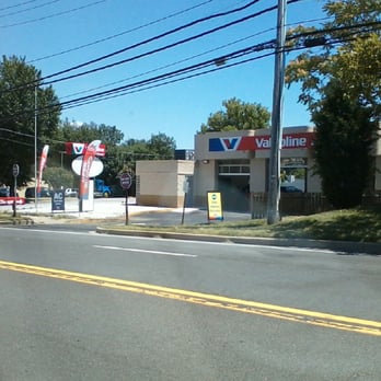 Valvoline Instant Oil Change - Oil Change Stations Near Me - Laurel, Maryland Valvoline Instant Oil Change - Oil Change Stations Near Me - Laurel, Maryland