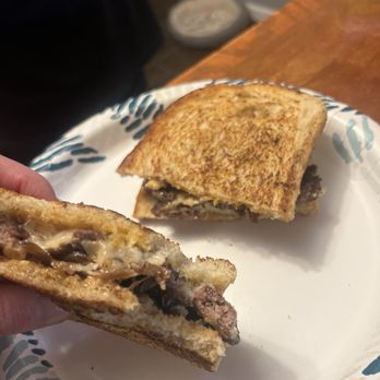 The Golden Hoosier - The Melt. - Burgers Near Me - St. Louis, Missouri The Golden Hoosier - The Melt. - Burgers Near Me - St. Louis, Missouri