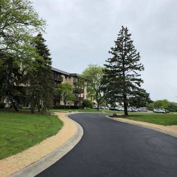 Everlast Blacktop - New asphalt and concrete curbs from Everlast Blacktop - Masonry/Concrete Near Me