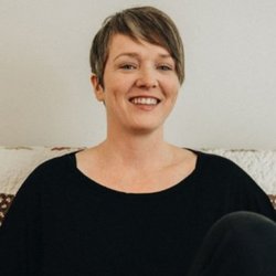 Maggie Massage - Me