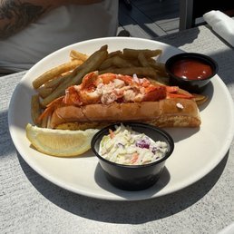 Hot Lobster Roll Hot Lobster Roll