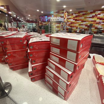 Uncle Tetsu's Japanese Cheesecake - Classic Cheesecakes - Desserts Near Me - Toronto, Ontario Uncle Tetsu's Japanese Cheesecake - Classic Cheesecakes - Desserts Near Me - Toronto, Ontario