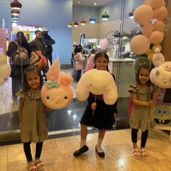 Muah Cotton Candy - Hello kitty friends cotton candy
