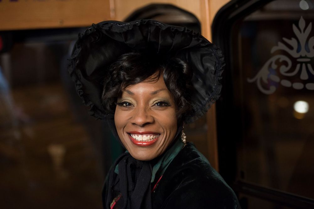 LEE STREET THEATRE Updated July 2024 13 Photos 329 N Lee St