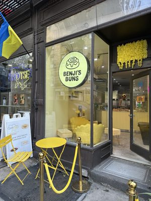 Benji's Buns by null