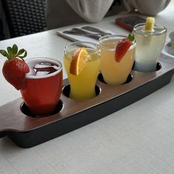 Broken Yolk Cafe - mimosa flight - Breakfast & Brunch Near Me - Del Mar, California Broken Yolk Cafe - mimosa flight - Breakfast & Brunch Near Me - Del Mar, California