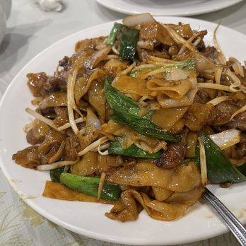 Gaga Seafood Restaurant - Beef Chow Foon - Seafood Near Me - Boston, Massachusetts