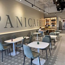 Panicafé - Beautiful open seating