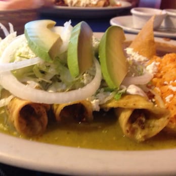 Los Tres Chilitos - Mexican Near Me - Jersey City, New Jersey Los Tres Chilitos - Mexican Near Me - Jersey City, New Jersey