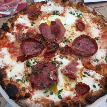 Sixty Vines - Pizza w egg - good - New American Near Me - Plano, Texas