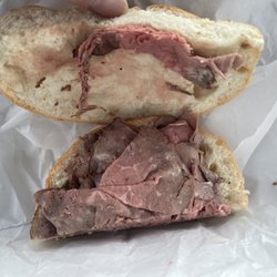 Ronkonkoma Deli - Where's the mozarella? Nasty!!!