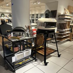 Crate & Barrel - Pizza Oven