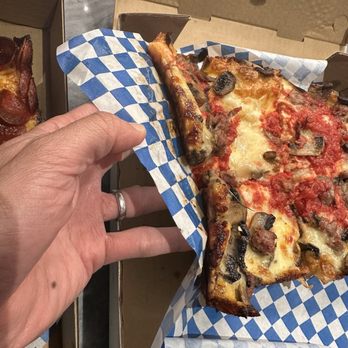 My Friend Derek's - Crust fail! There was no flat caramelized cheese; it was just kind of soft and rolled. Ugh. - Food Trucks Near Me - Seattle, Washington My Friend Derek's - Crust fail! There was no flat caramelized cheese; it was just kind of soft and rolled. Ugh. - Food Trucks Near Me - Seattle, Washington