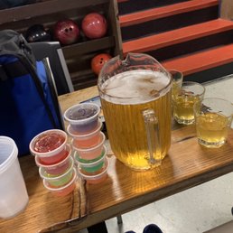 DRINKS!!!! $1 jell-o shots, green tea shots, and a pitcher of beer!! DRINKS!!!! $1 jell-o shots, green tea shots, and a pitcher of beer!!