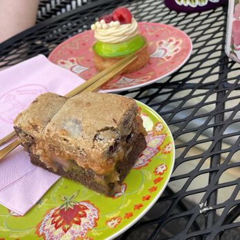 Patisserie Jacqui - Lavender brownie, pistachio tart - Patisserie/Cake Shop Near Me - Bisbee, Arizona Patisserie Jacqui - Lavender brownie, pistachio tart - Patisserie/Cake Shop Near Me - Bisbee, Arizona
