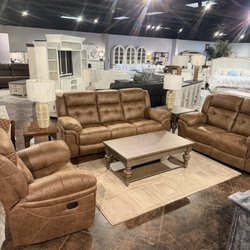 TD's Fine Furniture Outlet