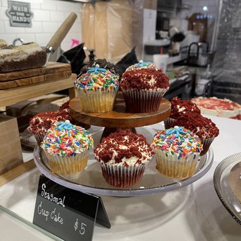 Eat Cake  - Desserts Near Me - Houston, Texas