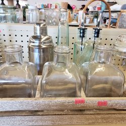 Super Thrift Store - Redwood Gospel Mission - Soooo tempting