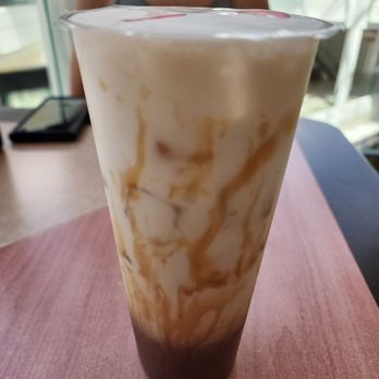 Café Meli Mellow - Iced caramel macchiato - Coffee & Tea Near Me - Redondo Beach, California
