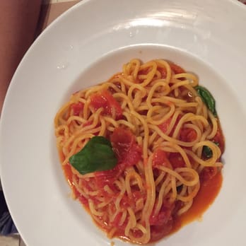 Rossopomodoro - Spaghetto! Fresh and yummy! - Napoletana Near Me - Venezia, VE Rossopomodoro - Spaghetto! Fresh and yummy! - Napoletana Near Me - Venezia, VE
