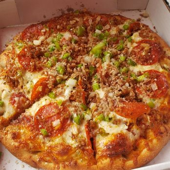 Impellizzeri's Pizza - Deluxe 10" (no mushrooms) - Pizza Near Me - Louisville, Kentucky