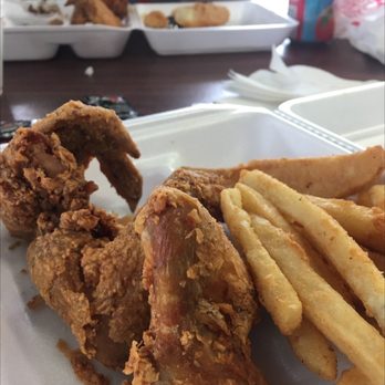 Triplet's Blue Store - Highland Rd - This chicken???....Lawd its good - American Near Me - Baton Rouge, Louisiana Triplet's Blue Store - Highland Rd - This chicken???....Lawd its good - American Near Me - Baton Rouge, Louisiana