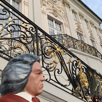 Altes Rathaus - ... "Er" ist hier allgegenwärtig ... - Landmarks & Historical Buildings Near Me - Bonn, NW
