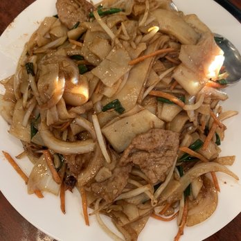 China Palace - Beef chow fun - Chinese Near Me - Milpitas, California China Palace - Beef chow fun - Chinese Near Me - Milpitas, California
