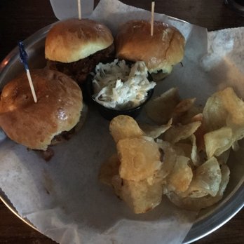 Penn Social - Sports Bars Near Me - Washington, DC, District of Columbia