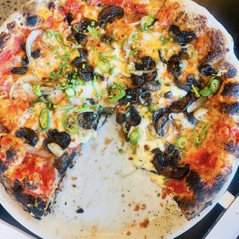 IL Bosco Pizza - Lucia - Pizza Near Me - Phoenix, Arizona