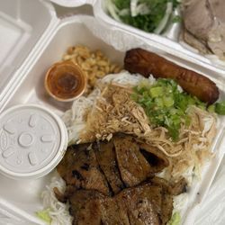 Pho Dan - Vermicelli noodle with pork, shredded pork, and egg roll - delicious!