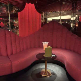 Bloom's - Cocktail Bars Near Me - Baltimore, Maryland