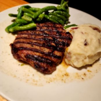 Applebee's Grill + Bar - Sirloin steak - American Near Me - Bridgewater, New Jersey