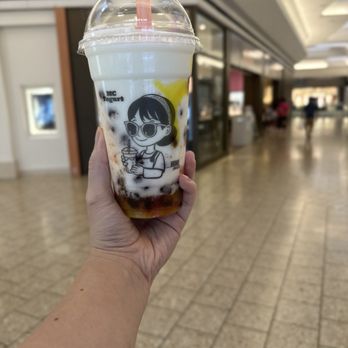 MC Yogurt - Strawberry pineapple - Juice Bars & Smoothies Near Me - Fairfax, Virginia