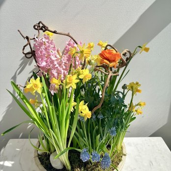 Piuri Fleur - Spring Symphony - Floral Designers Near Me - Long Island City, New York Piuri Fleur - Spring Symphony - Floral Designers Near Me - Long Island City, New York