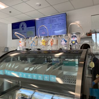 Bubble University - Cute cup holders - Bubble Tea Near Me - Roseville, California