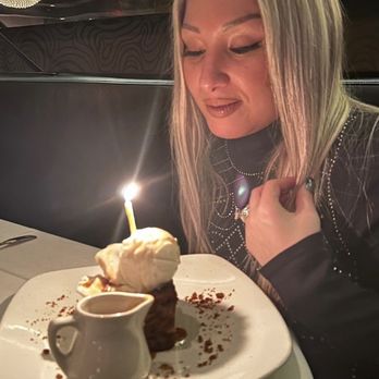 Morton's The Steakhouse - Steakhouses Near Me - Hackensack, New Jersey