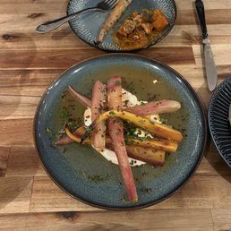 Honey truffle roasted carrots