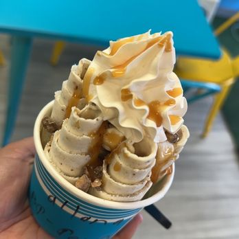 Curly Cream - Buttered pecan with heath bar crumbles, caramel, marshmallows, and whipped cream - Desserts Near Me - Daytona Beach, Florida Curly Cream - Buttered pecan with heath bar crumbles, caramel, marshmallows, and whipped cream - Desserts Near Me - Daytona Beach, Florida