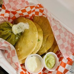 4tacos 4tacos 4tacos - Tacos de papa