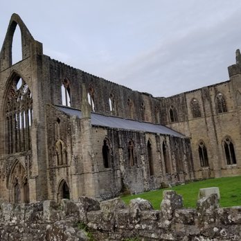 Tintern Abbey - Landmarks & Historical Buildings Near Me